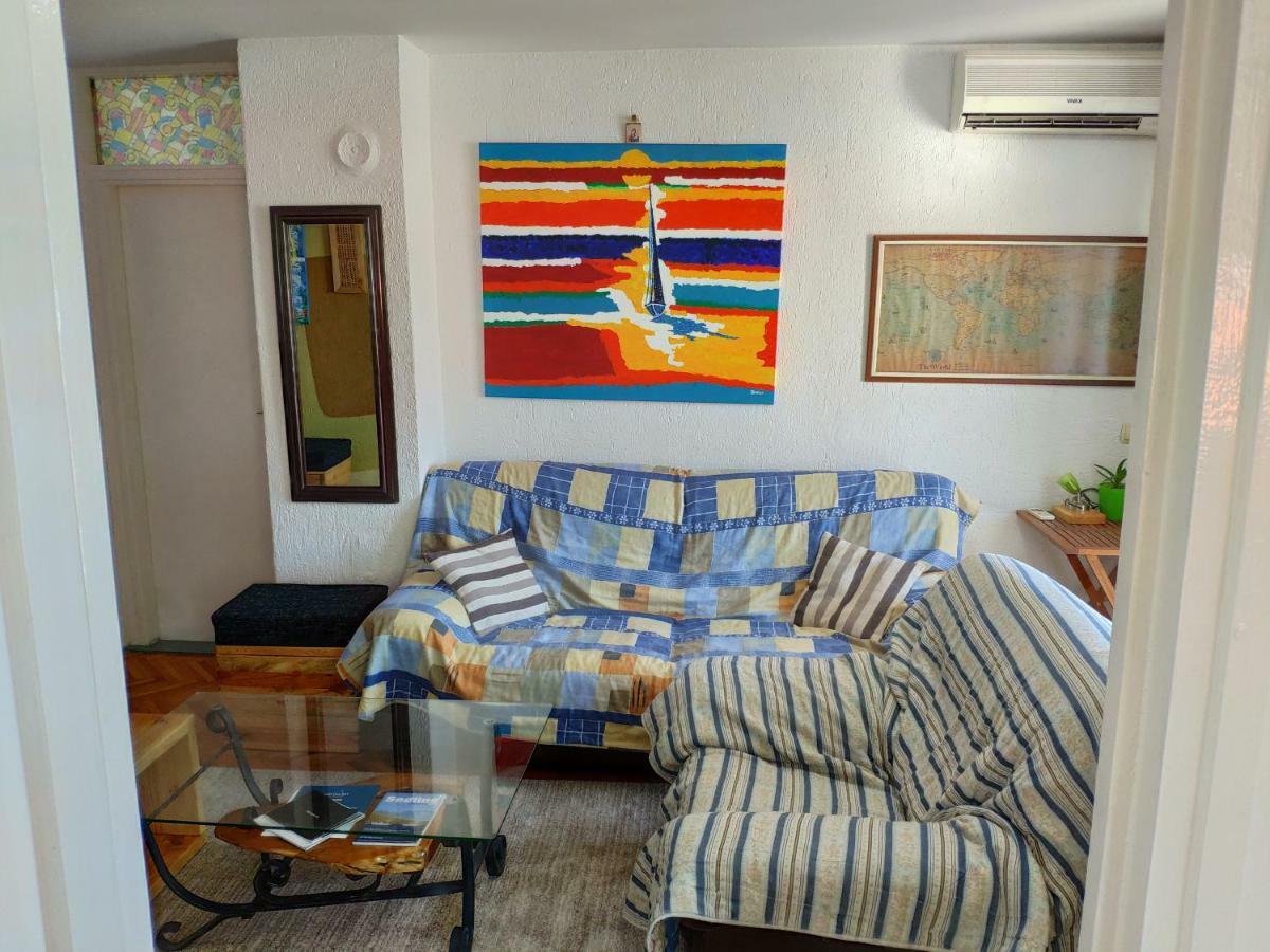 Apartman La Siesta Bar Exterior foto